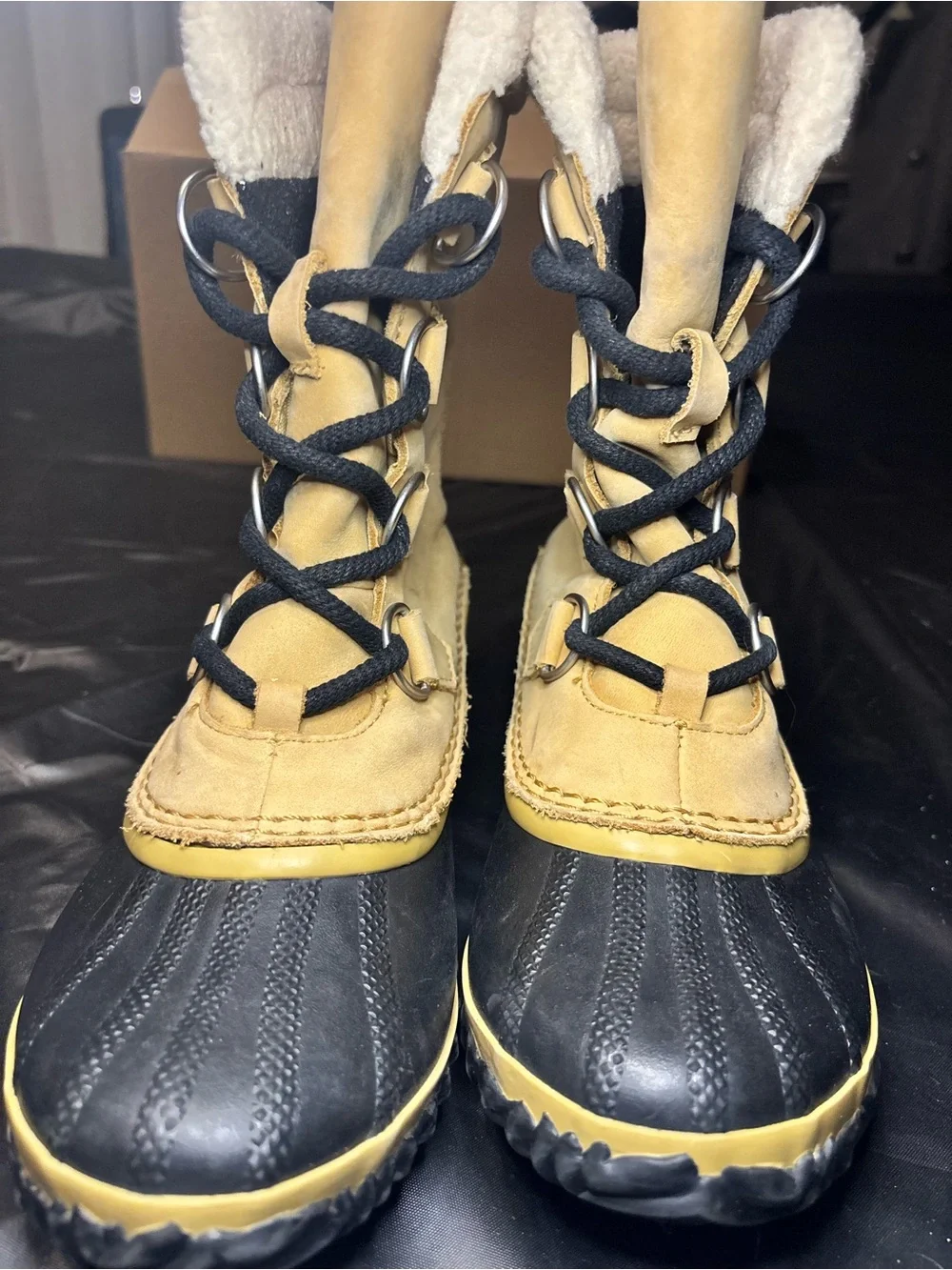 Sorel Tan & Black Winter Lace-Up Boots